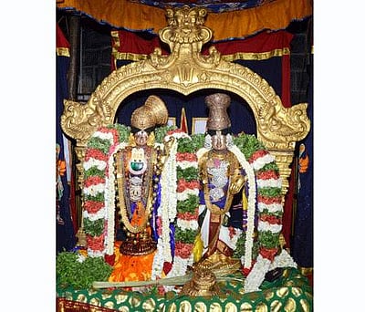 ஸ்ரீவில்லிபுத்தூர் ஆண்டாள் கோவிலில் ஆடிப்பூர தேரோட்ட திருவிழா கொடியேற்றம் நிகழ்ச்சி