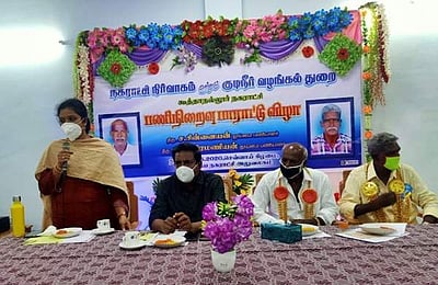 கூத்தாநல்லூர்: தூய்மைப் பணியாளரை தனது வாகனத்தில் அனுப்பி கௌரவித்த நகராட்சி ஆணையர்