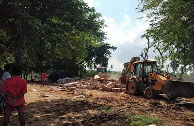 ஏ.என்.குப்பம் ஊராட்சியில் இரண்டரை ஏக்கர் அரசு நிலம் மீட்பு