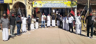 மன்னார்குடி, கோட்டூரில் திமுகவினர் ஆர்ப்பாட்டம்