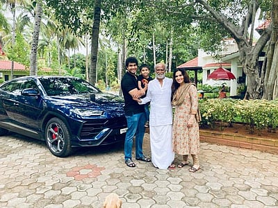 இளைய மகள், மருமகன், பேரனுடன் ரஜினியின் புதிய புகைப்படம்