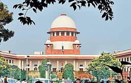 சென்னை உயா்நீதிமன்றத்துக்கு
மூன்று நிரந்தர நீதிபதிகள்: 
உச்சநீதிமன்ற கொலீஜியம் ஒப்புதல்