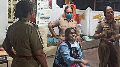 வனிதா அளித்த புகார்: கைதான சூர்யா தேவி ஜாமீனில் விடுவிப்பு