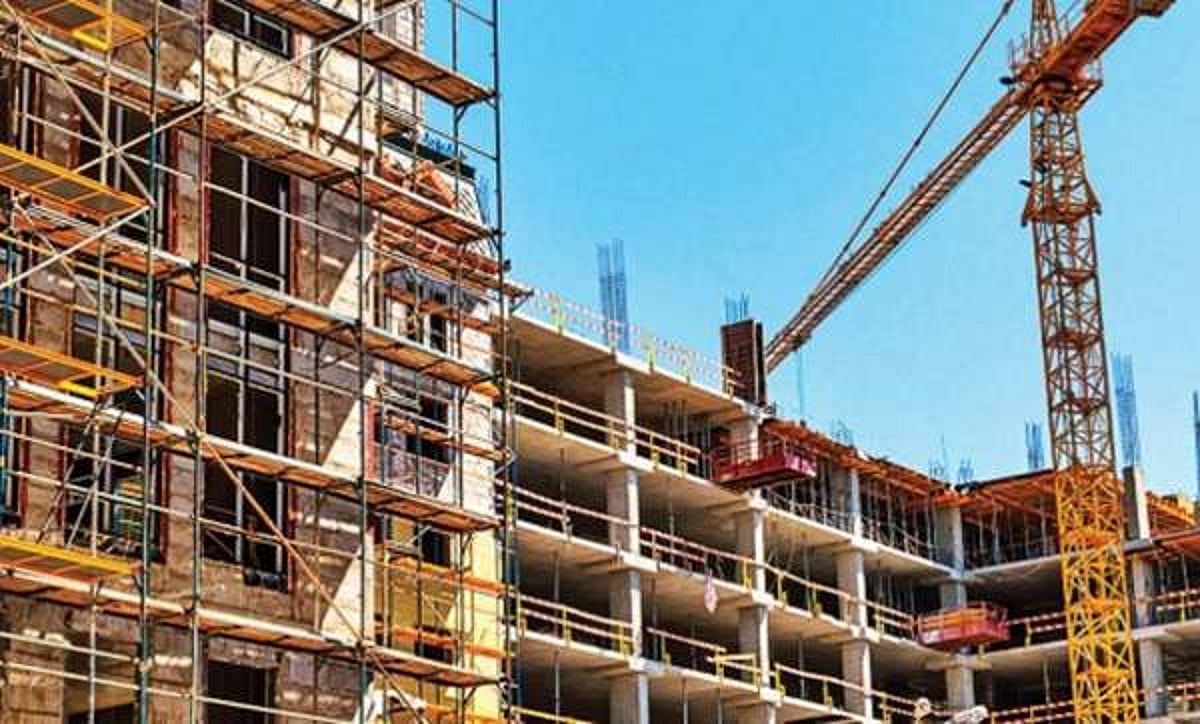 நொய்டாவில் கட்டடத்திலிருந்து தவறிவிழுந்து தொழிலாளியின் 4 வயது மகன் பலி