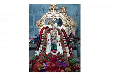 மானாமதுரை ஆனந்தவல்லி அம்மன் கோயிலில் ஆடிப்பூர விழா: பக்தர்களுக்கு அனுமதியில்லை