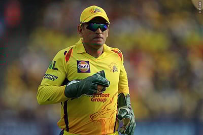 ஐக்கிய அரபு அமீரகத்துக்கு முன்பே சென்று விட தோனி திட்டம்