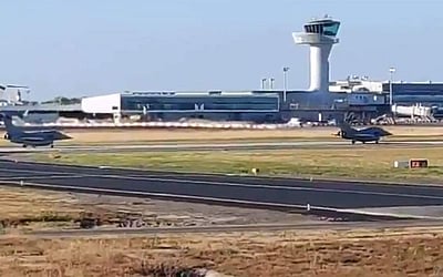 பிரான்சில் இருந்து இந்தியாவுக்கு புறப்பட்ட ரஃபேல் விமானம்