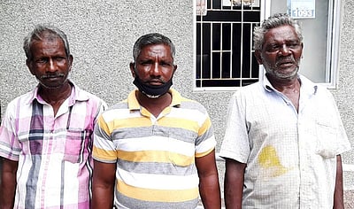 2-ஆவது நாளாக ஆறுகாட்டுத்துறை மீனவா்கள் மீது தாக்குதல்