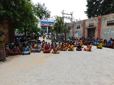 ஒட்டன்சத்திரம் ஊராட்சி ஒன்றிய அலுவலகத்தை பொதுமக்கள் முற்றுகை