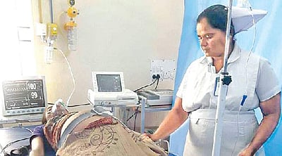 நண்பன் பட பாணியில் காணொலி காட்சி வாயிலாக பெண்ணுக்கு பிரசவம்