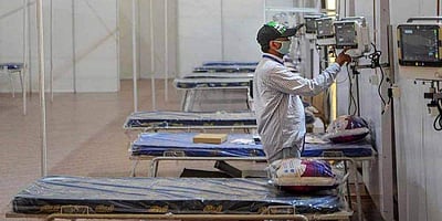 பெங்களூருவில் 9 மருத்துவமனைகளில் சிகிச்சையளிக்க மறுப்பு; ஆம்புலன்ஸிலேயே மரணித்த நபர்