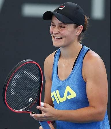 யு.எஸ். ஓபன் டென்னிஸ் போட்டியிலிருந்து உலகின் நெ.1 வீராங்கனை விலகல்!