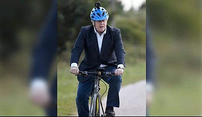 இந்திய சைக்கிளை ஓட்டி சுகாதார இயக்கத்தைத் தொடக்கிவைத்த பிரிட்டிஷ் பிரதமர்