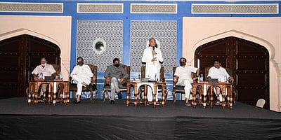 பேரவைக் கூட்டம் தொடங்கும் வரை காங்கிரஸ் எம்எல்ஏ-க்கள் விடுதியில் முகாம்