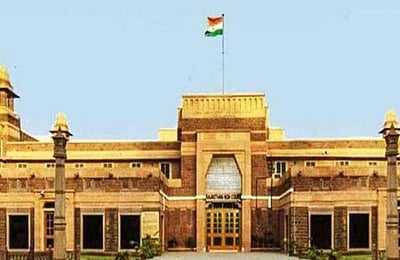 காங்கிரஸில் இணைந்த பிஎஸ்பி எம்எல்ஏ-க்கள்: பேரவைத் தலைவர், எம்எல்ஏ-க்களுக்கு நோட்டீஸ்