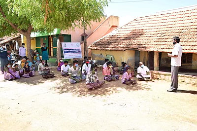 திருச்சுழி அருகே குழந்தைத் தொழிலாளர் முறை ஒழிப்பு விழிப்புணர்வு நிகழ்ச்சி