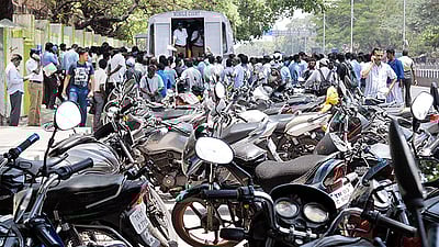 தமிழகத்தில் பொது முடக்கத்தை மீறியவா்களிடம் ரூ.16.96 கோடி அபராதம் வசூல்