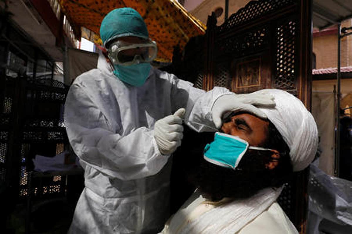 பாகிஸ்தானில் கரோனாவில் இருந்து மீண்ட 105 வயது முதியவர்