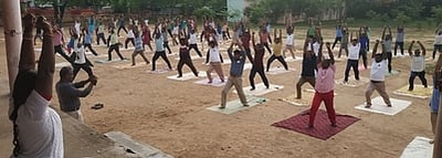 காவலா்களுக்கு யோகா பயிற்சி