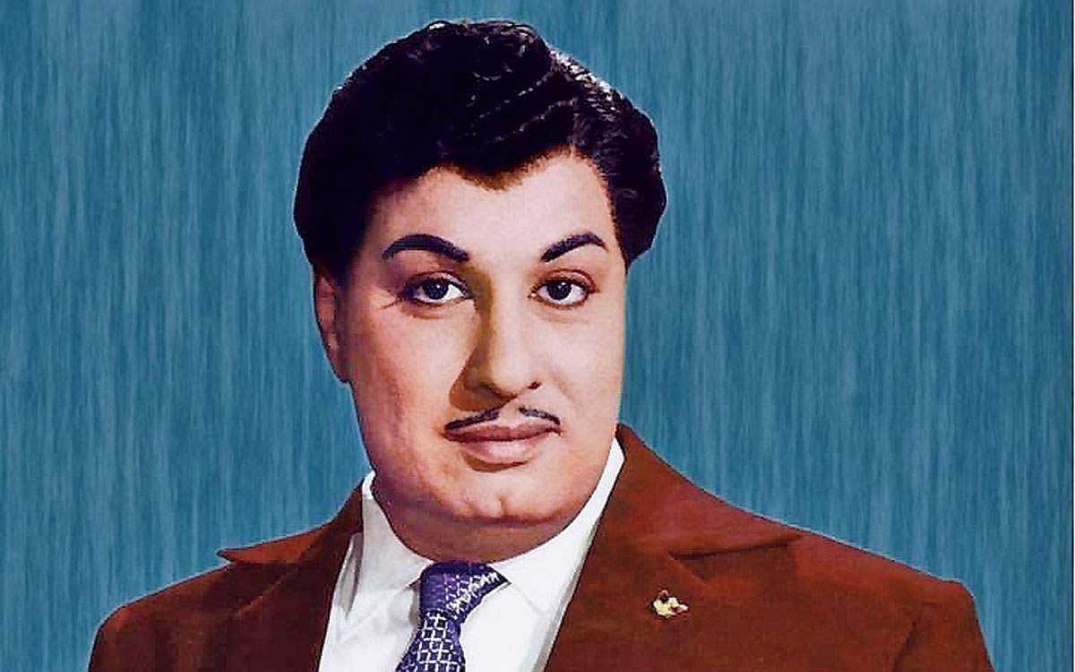 இந்தியாவிலிருந்து  மூன்று பேர்!