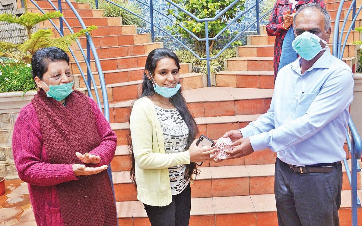 கிராமத்திலிருந்து கேம்பிரிட்ஜ் பல்கலைக்கழகத்துக்கு!