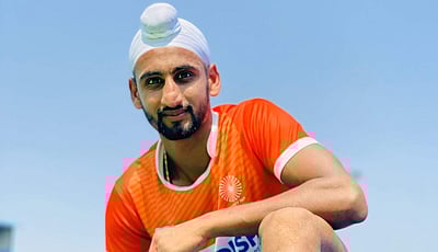 கரோனாவால் பாதிக்கப்பட்டுள்ள இந்திய ஹாக்கி வீரர் மன்தீப் சிங்!