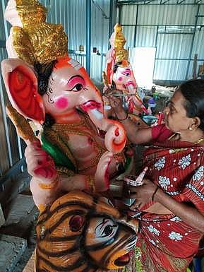 கரோனா பொது முடக்கம்: விநாயகா் சிலைகள் விற்பனைக்கான அனுமதி வழங்கப்படுமா?