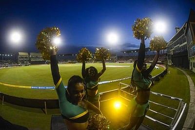 கெயில், ரசிகர்கள் இல்லாமல் இன்று தொடங்கும் சிபிஎல் டி20 போட்டி