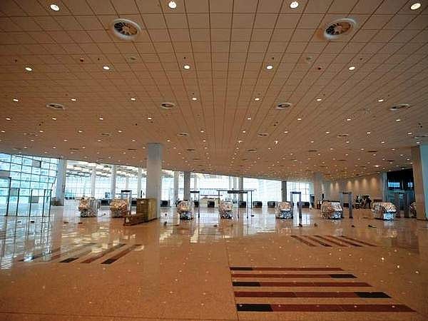 இஸ்லாமாபாத் விமான நிலையத்தில் வெடிகுண்டு நிபுணர் படை இல்லை