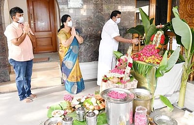 விநாயகர் சதுர்த்தி விழா: சேலம் இல்லத்தில் சிறப்பு பூஜை செய்து முதல்வர் வழிபாடு