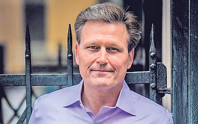 த்ரில்லர் கதை மன்னன்