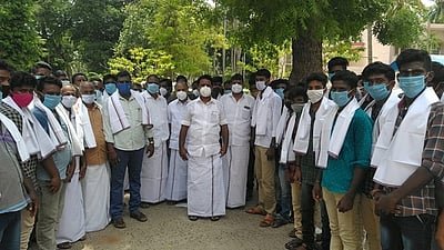 அதிமுகவில் இணைந்த மாற்றுக் கட்சியினா்