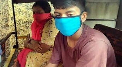 கோவையில் சிறுவனை தாக்கிய காவலர் பணியிட மாற்றம்