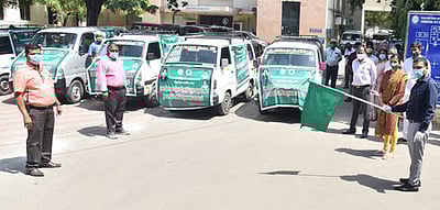 மாநகராட்சிப் பகுதிகளில் நடமாடும் மருத்துவப் பரிசோதனை வாகனங்கள்