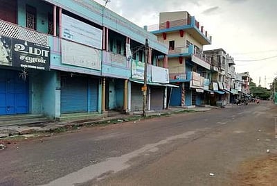 முழு பொது முடக்கம்: சிவகங்கை மாவட்டத்தில் சாலைகள் வெறிச்சோடின