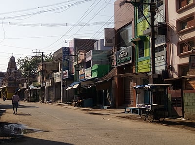 முழு ஊரடங்கு எதிரொலி: ஆகஸ்ட் மாத 5ம் ஞாயிறன்று வெறிச்சோடிய அருப்புக்கோட்டை