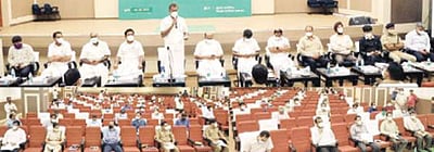 சென்னையைப் போன்று பிற மாவட்டங்களிலும் கரோனா தடுப்பு நடவடிக்கை: அமைச்சர் எஸ்.பி.வேலுமணி