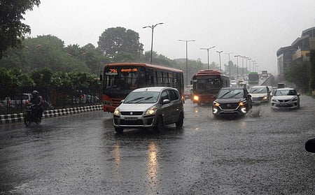 தில்லி, என்சிஆரில் பரவலாக மழை!