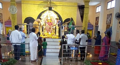 பந்தல்குடி சாய் நகர் சீரடி சாய்பாபா கோவிலில் 1008 அகல்விளக்கு ஏற்றி சிறப்பு வழிபாடு