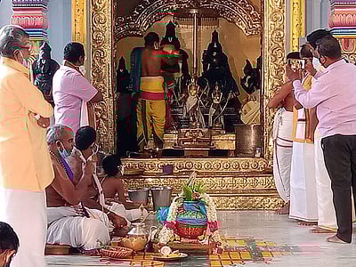 விழுப்புரம் மாவட்டம் பஞ்சவடி ஆஞ்சனேயர் கோயிலில் சிறப்பு திருமஞ்சனம்