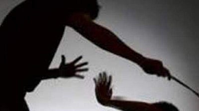 இரு சமூகத்தினரிடையே மோதல்: தலித் நபரின் கை துண்டிப்பு!