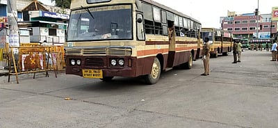 ராணிப்பேட்டை மாவட்டத்தில் பேருந்துப் போக்குவரத்துத் துவங்கியது