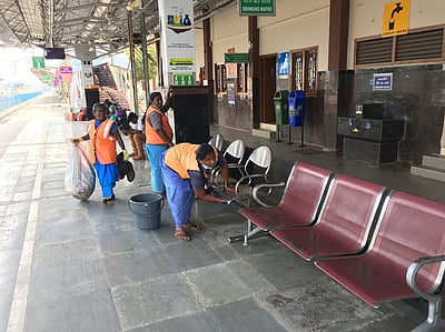 963 ரயில் நிலையங்கள் சோலார் மயம்: 2030-க்குள் தன்னிறைவு அடைய திட்டம்