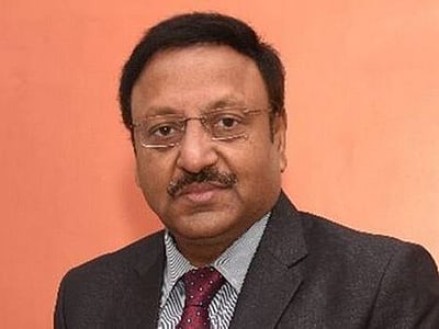 தேர்தல் ஆணையராக ராஜீவ் குமார் பொறுப்பேற்றுக் கொண்டார்