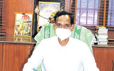 இந்து சமய அறநிலைய ஆணையராக பிரபாகர் பொறுப்பேற்பு