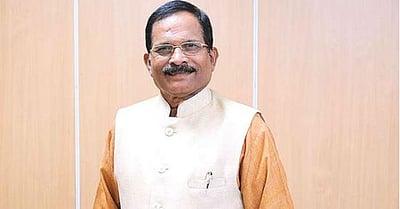 தெருவிளக்குகள் தேசியத் திட்டம்:
பிகாா், தமிழகத்தில் தற்போது என்ன நிலை?