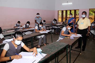 பத்தாம் வகுப்பு மறுகூட்டல்
முடிவுகள் நாளை வெளியீடு
