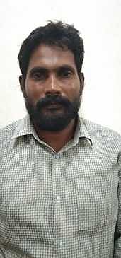 புகையிலைப் பொருள்கள் பதுக்கியவா் தடுப்புக் காவலில் கைது