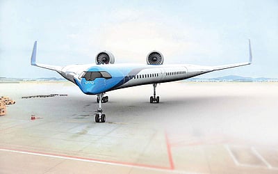 விமான இறக்கைகளில் பயணிகள்!