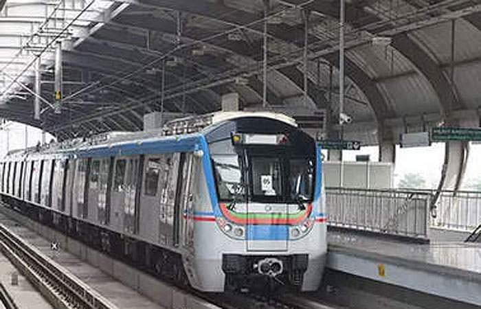 கொல்கத்தாவில் 5 மாதங்களுக்குப் பிறகு மெட்ரோ ரயில் சேவை இன்று துவக்கம்